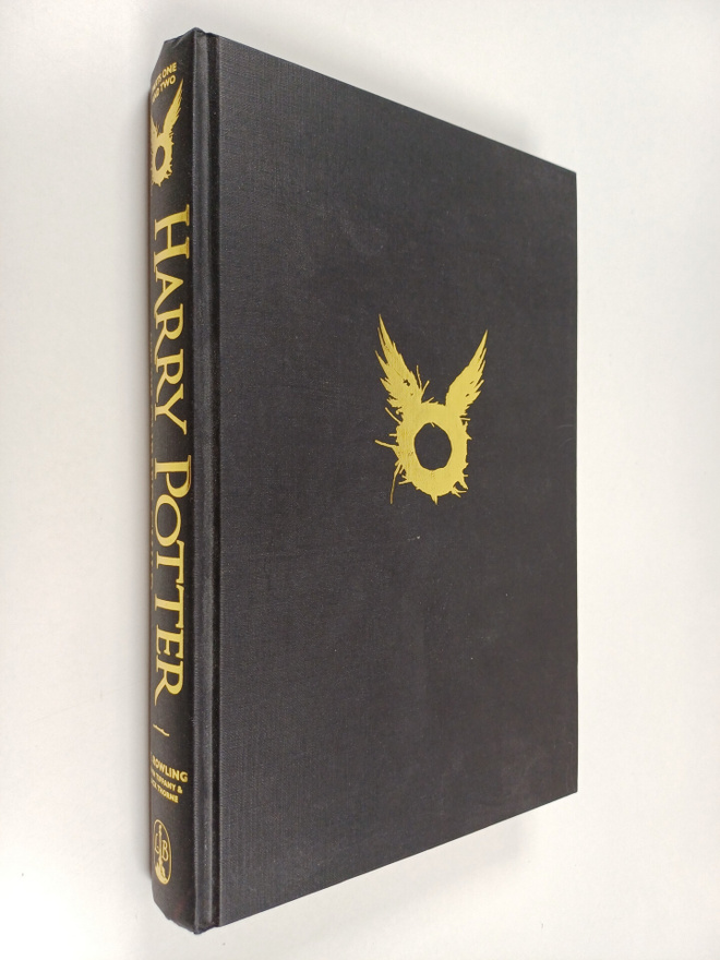 Jack Thorne ym. : Harry Potter and the Cursed Child - Par...