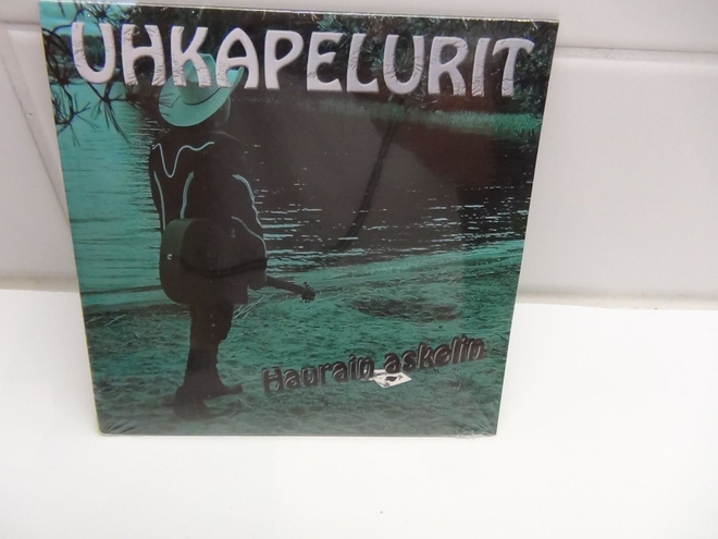 UHKAPELURIT , HAURAIN ASKELIN