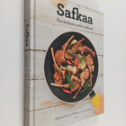 Hanna Gullichsen ym. : Safkaa : parempaa arkiruokaa (sign... - pikkukuva 1