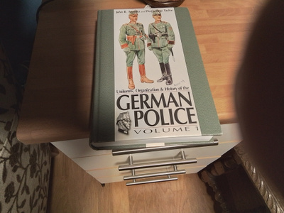 German police vol1 uniforms ,organisations and history