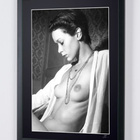 Emmanuelle 1974 - Sylvia Kristel (Emmanuelle) - Fine Art Pho - pikkukuva 1