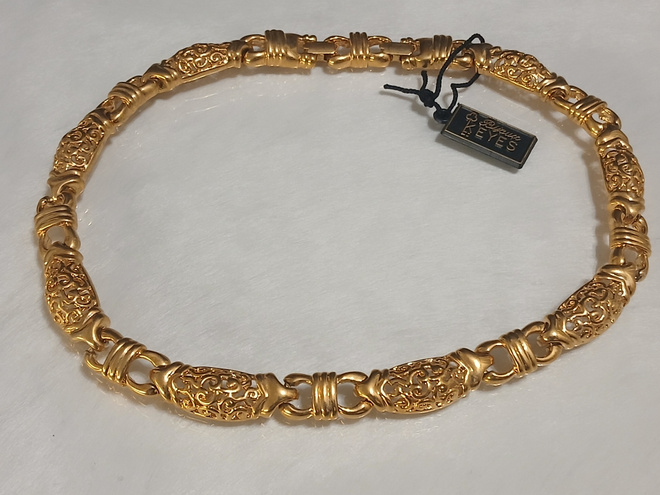 Upea Vintage, 21k kullattu Kanadalainen kaulakoru Gold plate