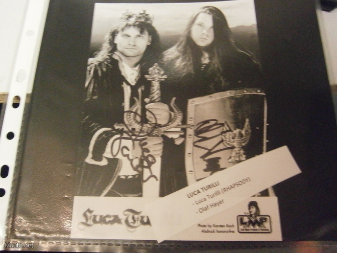 LUCA TURILLI B/W PROMOKUVA KAHDELLA NIMMARILLA