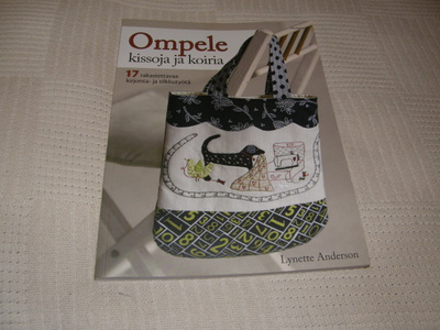 Lynette Anderson Ompele kissoja ja koiria  -nid