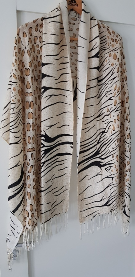 Isokokoinen beige Huivi / Kaulahuivi / Hartiahuivi