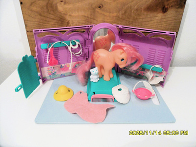 MY LITTLE PONY G1 GROOMING PARLOUR + PONY + TARVIKKEET
