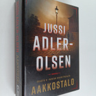 Jussi Adler-Olsen : Aakkostalo - pikkukuva 1