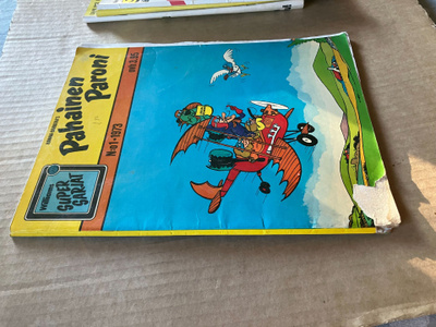 SUPER SARJAT PAHAINEN PARONI 1/1973