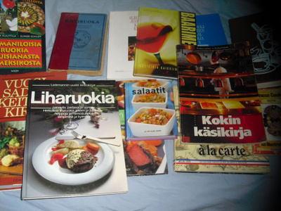 KASA RUOKA- JA DRINKKIKIRJOJA