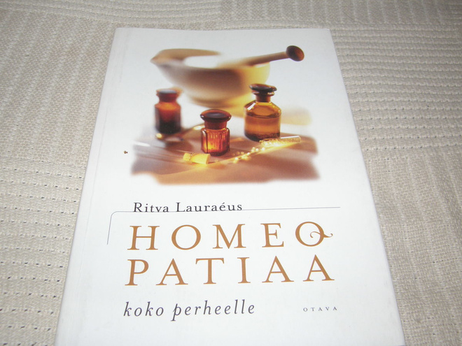 Ritva Lauraéus Homeopatiaa koko perheelle -nid