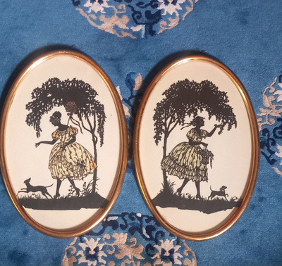 2 x Shiluetti tyttö. Ovaalikehys.