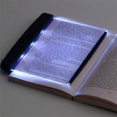 Vähän erilainen lukuvalo LIGHTWEDGE PAPERBACK