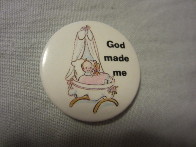 Rintamerkki / Rintanappi God Made Me