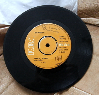 EXPRESS SINGLE