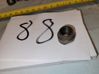vanha mopo tunturi tai muu renkaan akselin mutteri 10mm