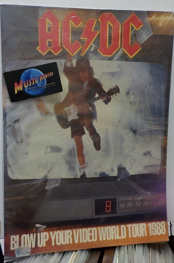 AC/DC - BLOW UP YOUR VIDEO WORLD TOUR 1988 KIERTUEKIRJA