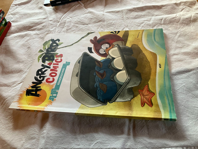 ANGRY BIRDS 8 KENNOKUUSIKKO HYVÄ