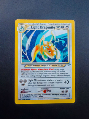 Pokemon Light Dragonite 14/105 holo
