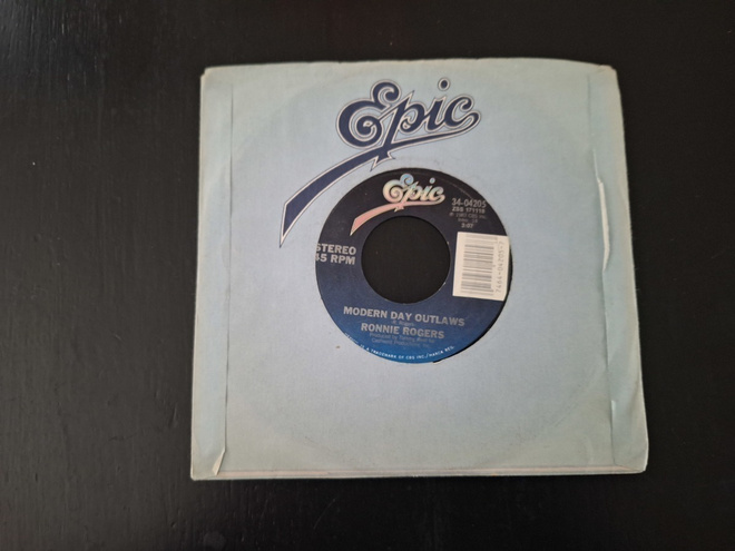 RONNIE ROGERS - MODERN DAY OUTLAWS 7 " Sinkku