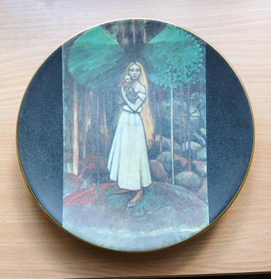 Arabia, Akseli Gallen-Kallela "Marjatta ja Kristuslapsi"