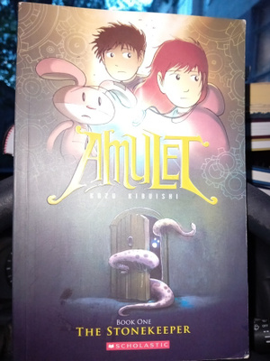 Kazu Kibuishi : Amulet book one : The Stonekeeper ( SIS POST