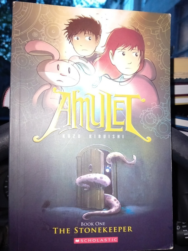 Kazu Kibuishi : Amulet book one : The Stonekeeper ( SIS POST