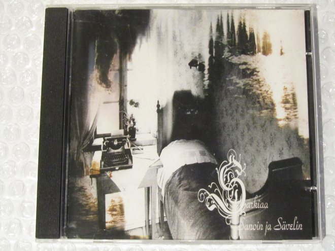 Sarkiaa Sanoin ja Sävelin • CD