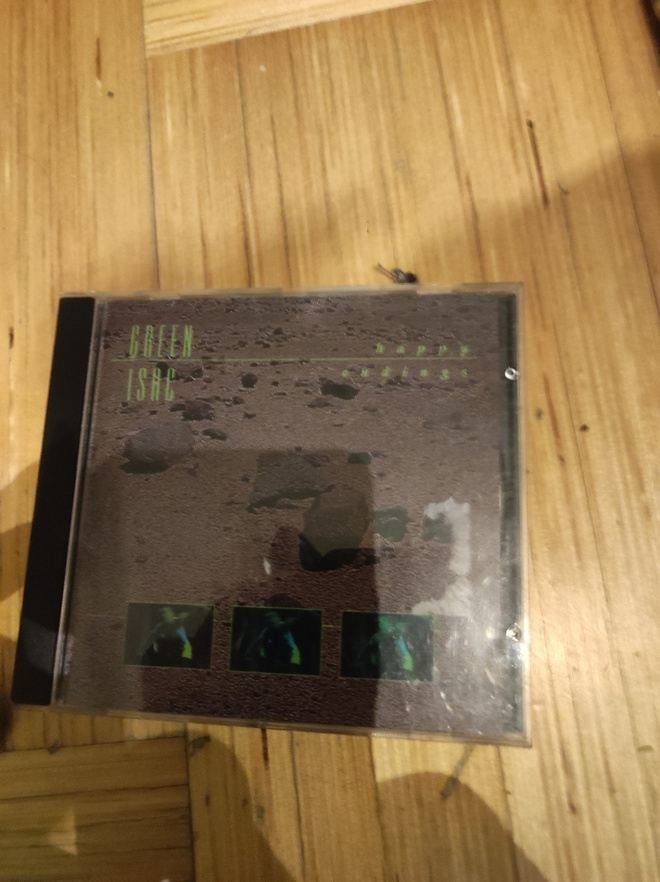 Green Isac – Happy Endings