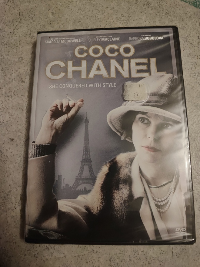 Coco Chanel UUSI