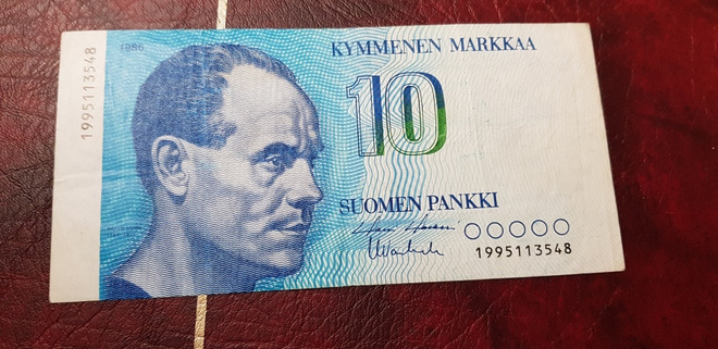 10 mk 1986  1995... korvaava hol-van   kl 4