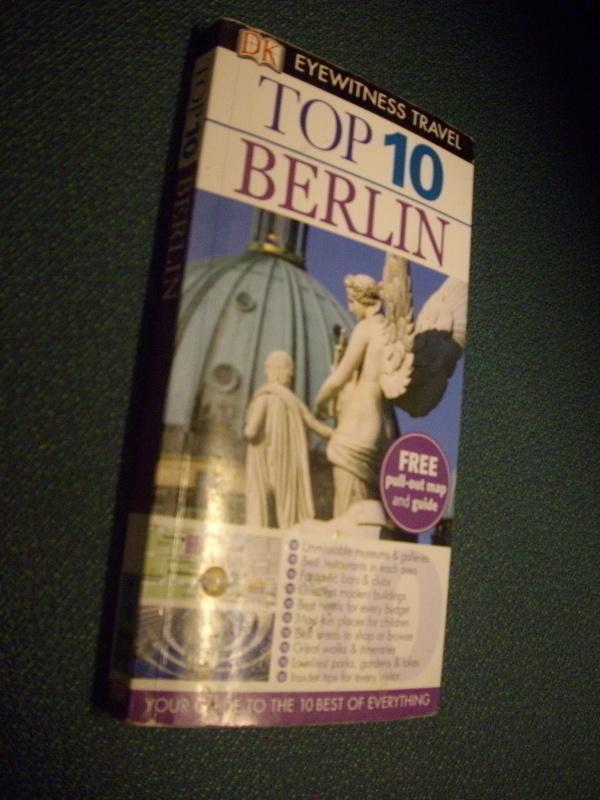 Eyewitness Travel - TOP 10 BERLIN (2009) Sis.postikulut