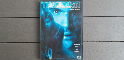 DVD: Tesserakti (Jonathan Rhys-Meyers 2002)