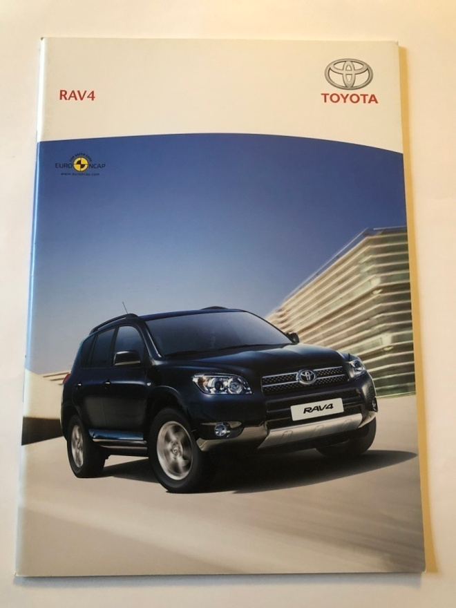 Myyntiesite - Toyota RAV4 - 11/2007