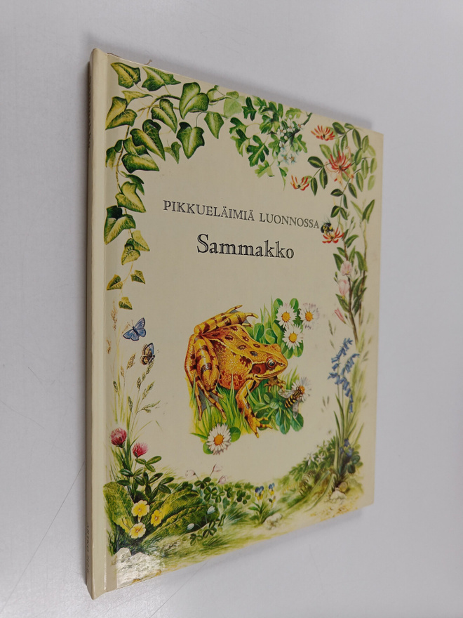 Angela Sheehan : Sammakko