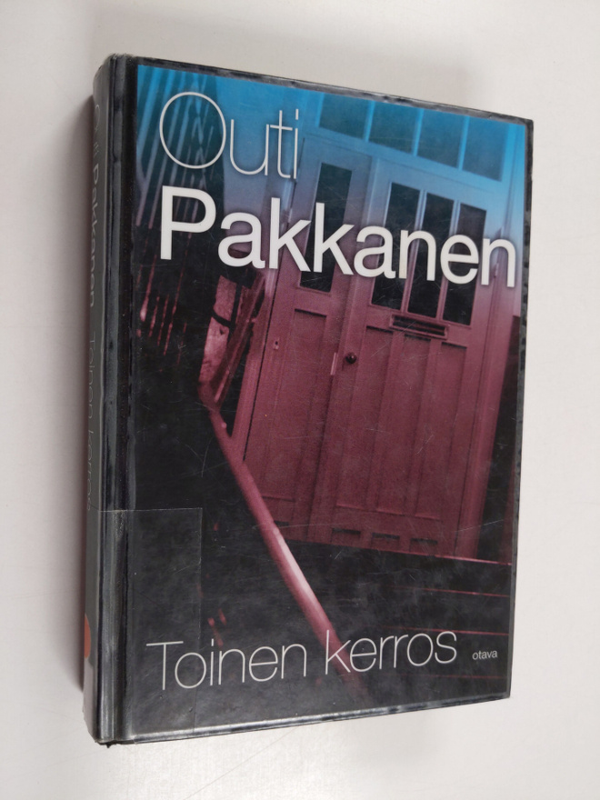 Outi Pakkanen : Toinen kerros