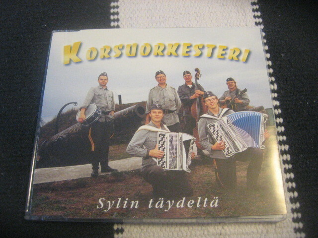 Korsuorkesteri - Sylin täydeltä (cds)