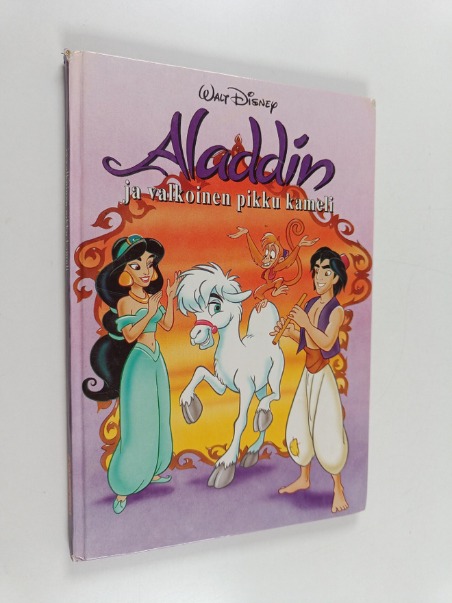 Walt Disney : Aladdin ja valkoinen pikku kameli