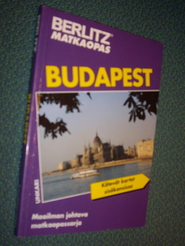 Berlitz BUDAPEST matkaopas (1996/97) Sis.postikulut