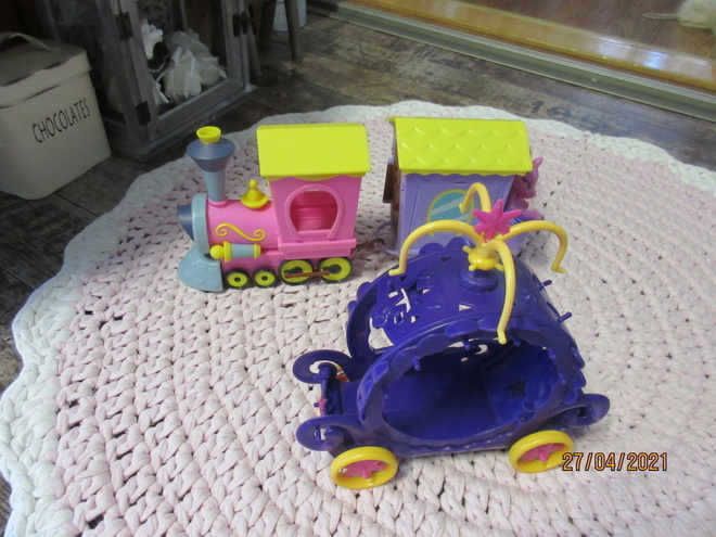 My Liitle Pony juna+pony+ kärry Hasbro.