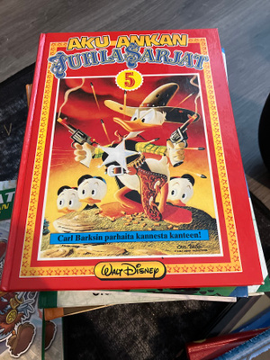 Aku Ankan juhlasarjat 5 Carl Barks