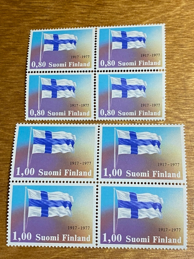 ITSENÄISYYDEN 60-VUOTISJUHLA PARI NELIÖT**