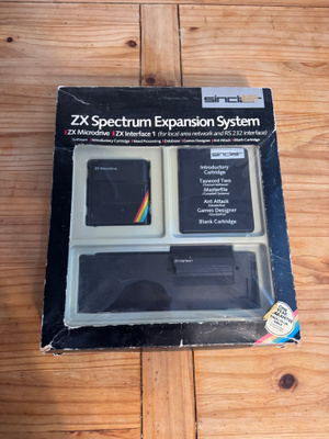Sinclair ZX Spectrum Expansion System – retro, laatikossa