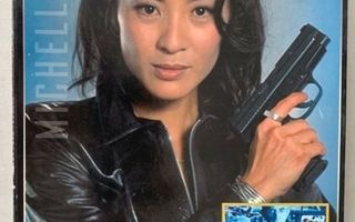 SIDESHOW JAMES BOND Michelle Yeoh figure- HEAD HUNTER STORE.