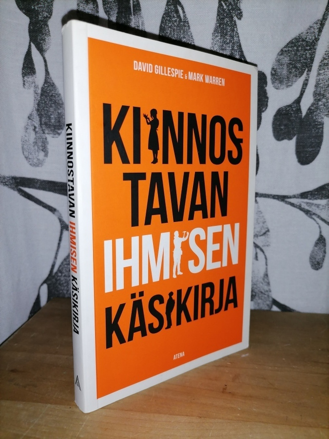 Kiinnostavan ihmisen käsikirja - Gillespie & Warren - Uusi