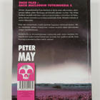Peter May : Kriitikko - pikkukuva 2