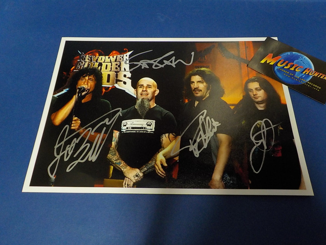 ANTHRAX PROMOKUVA NELJÄLLÄ NIMMARILLA