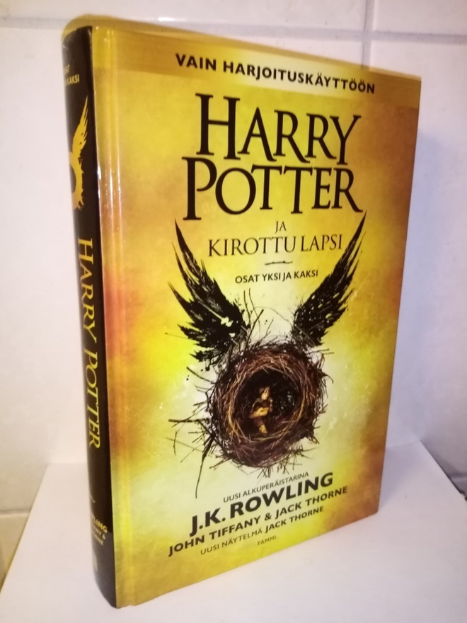 Rowling ym. :  Harry Potter ja kirottu lapsi ( SIS POSTIKULU