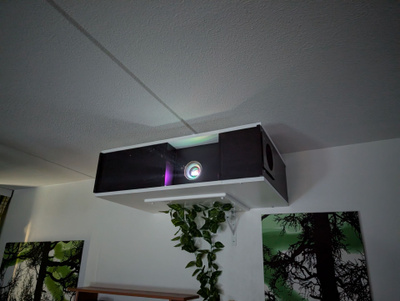 Epson EH-TW3200 FullHD 3LCD projektori, hushbox, 120" kangas