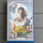VHS: Eye Of The Tiger / Tiikerinsilmä (Gary Busey FIx 1986) - pikkukuva 1