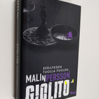 Malin Persson Giolito : Epäilyksen tuolla puolen - pikkukuva 1